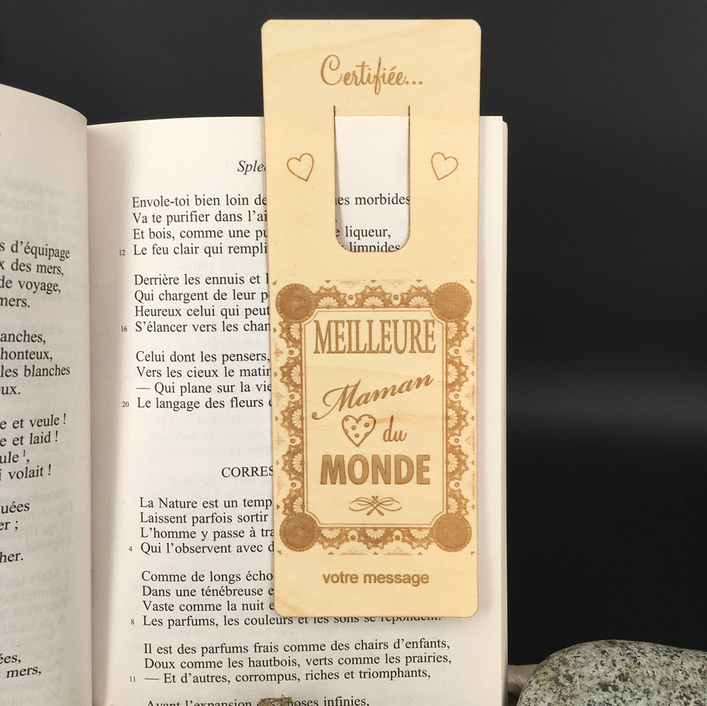 marque page personnalisé en bois gravé
