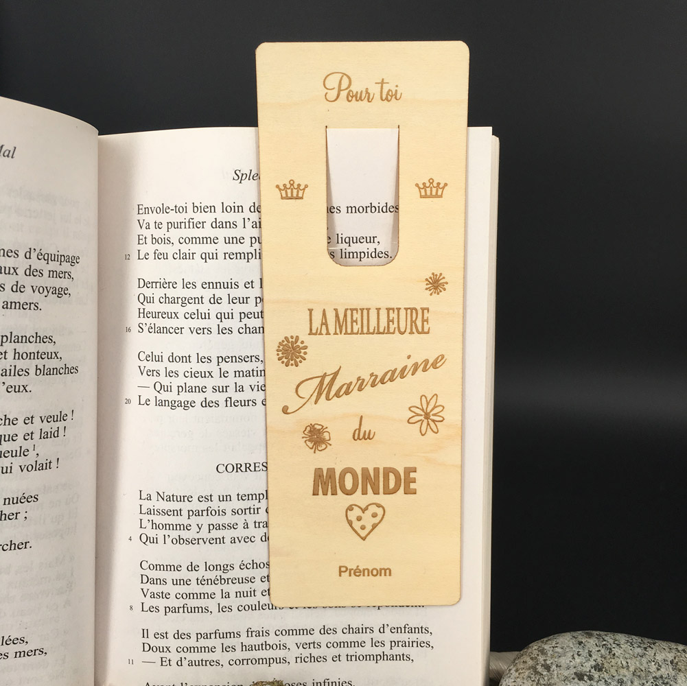 marque page personnalisé en bois gravé