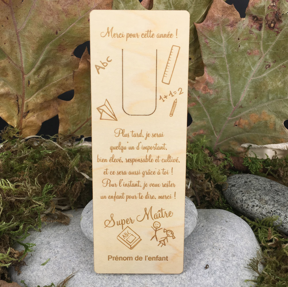 marque page en bois personnalisé avec gravure laser idée cadeau fin d'année scolaire
