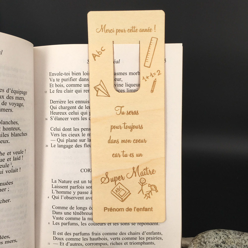 marque page personnalisé en bois gravé