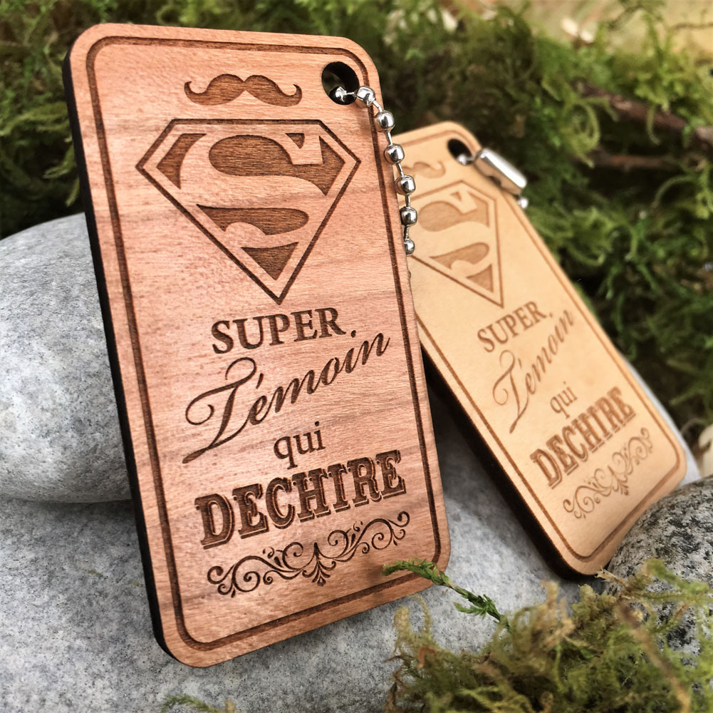porte-clefs personnalisé en bois 64 mm avec gravure super témoin