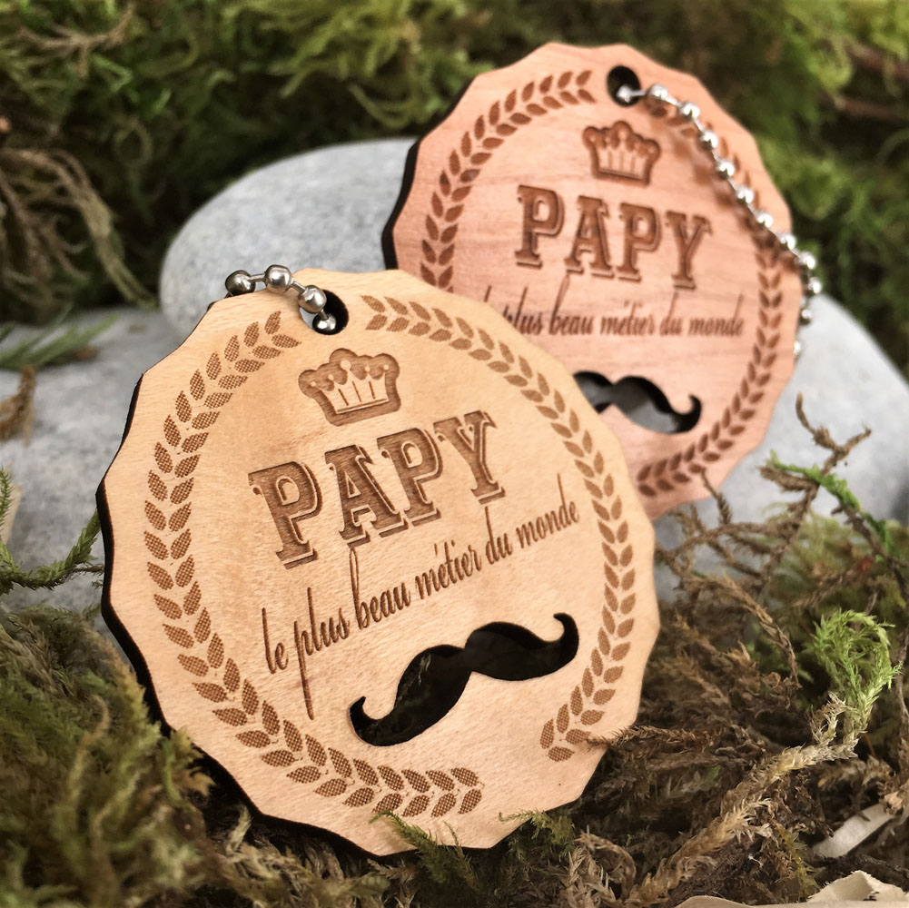 porte-clés personnalisé en bois 50 mm médaille gravé papy