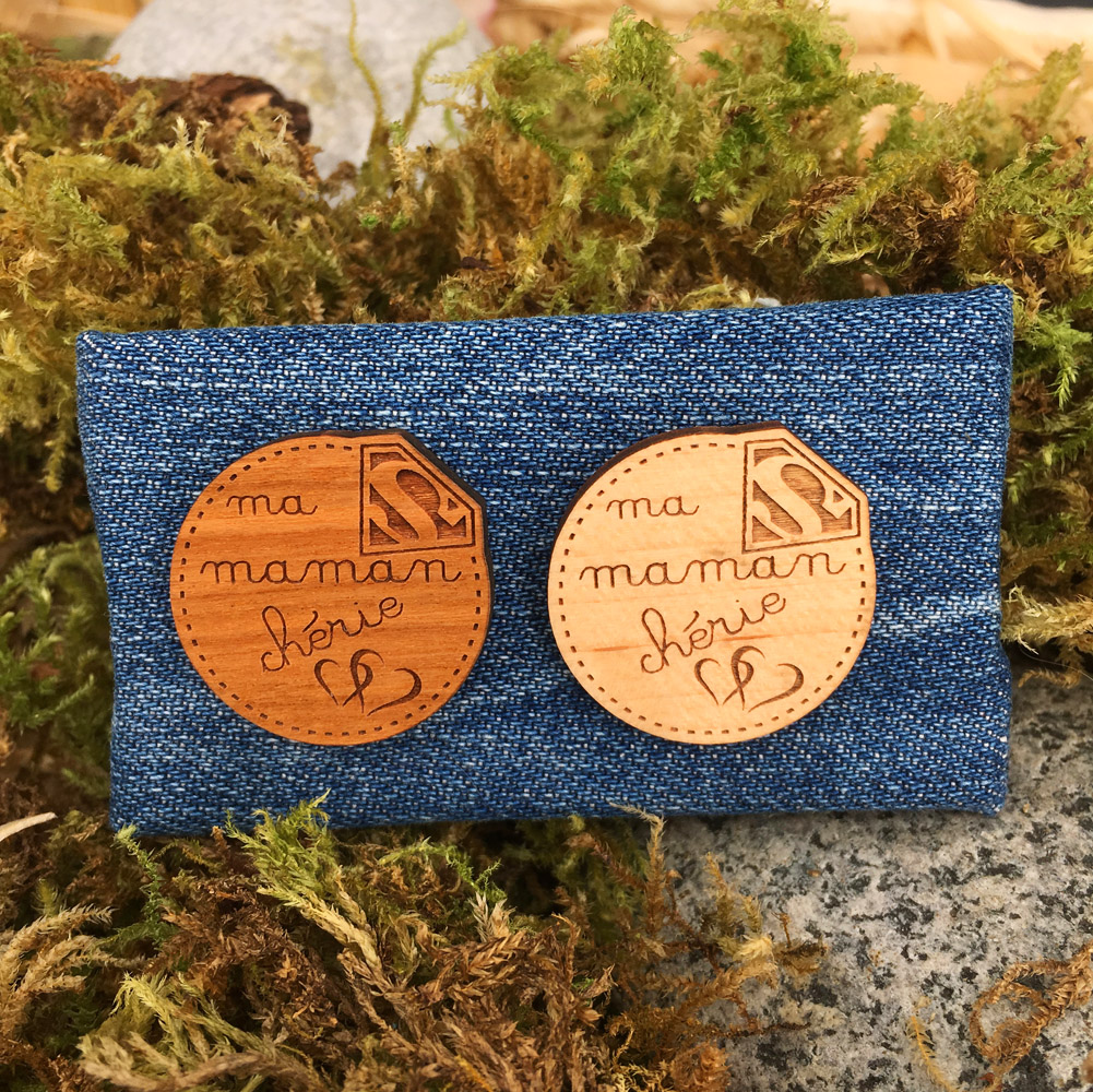 pin's bois personnalisé gravé maman chérie - idée cadeau fête des mères