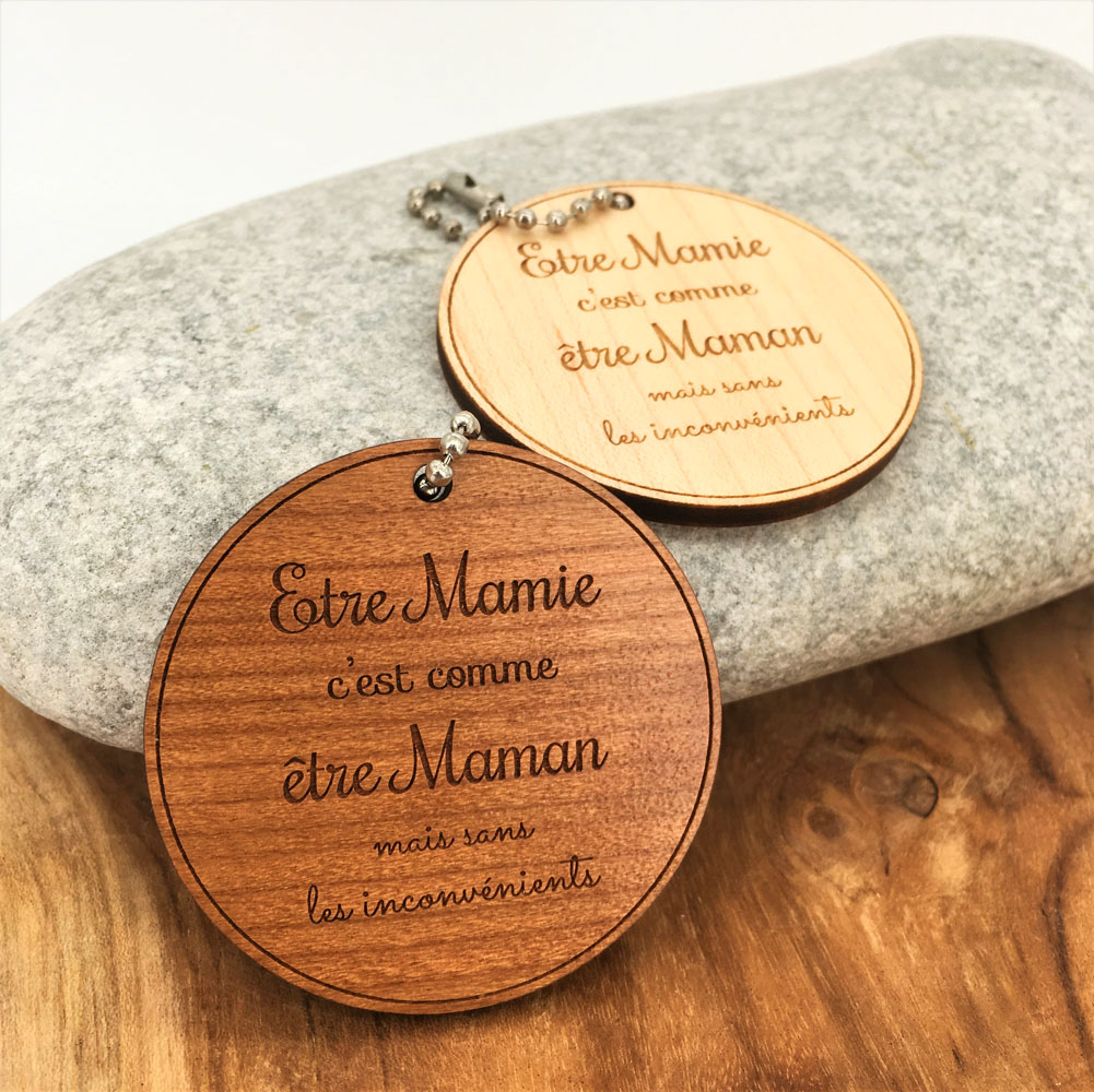 porte-clés bois rond personnalisé être mamie