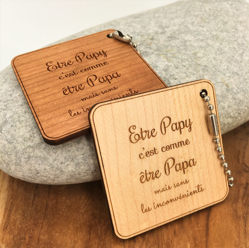Porte-clés bois carré personnalisés être papy