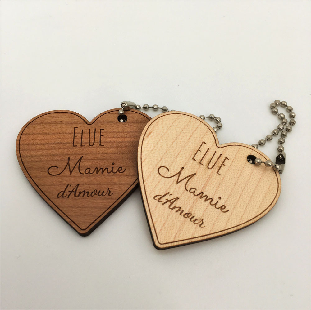 porte-clés bois coeur personnalisé élue mamie d'amour